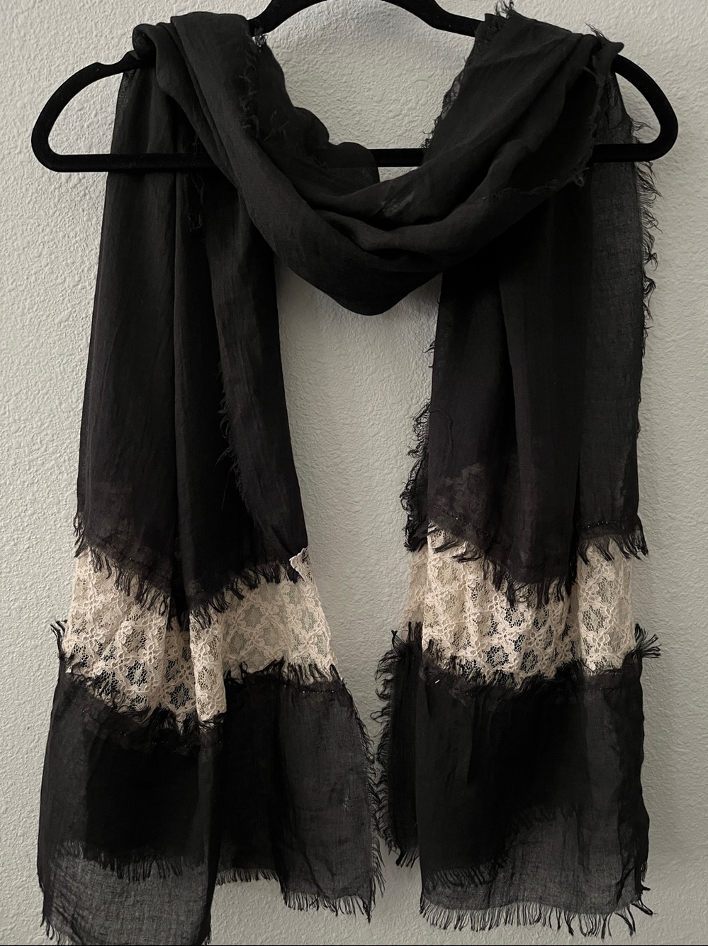 Boho Scarf oversized,Fringe & Lace Panel.
Shawl, cover-up
OS